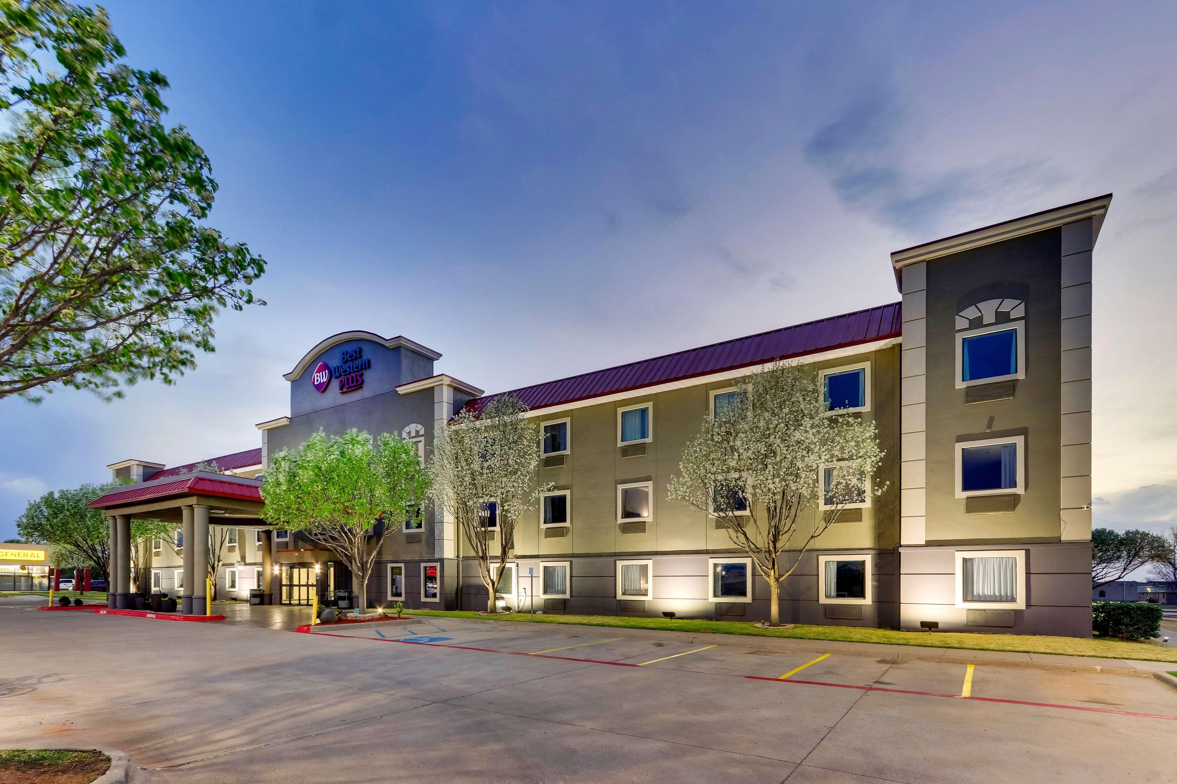 Best Western Plus University Inn & Suites Wichita Falls Dış mekan fotoğraf